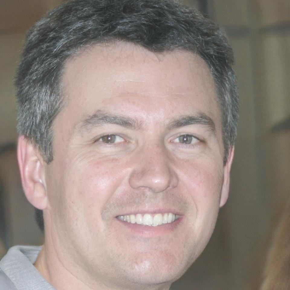 Instructor Aurelio Mendizábal